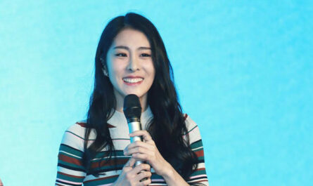 In A Kiss一吻之间 Zhang Bichen