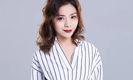 Between Hello and Goodbye再见你好(Zai Jian Ni Hao) Please Love Her OST By Vanessa Jin Wenqi金玟岐