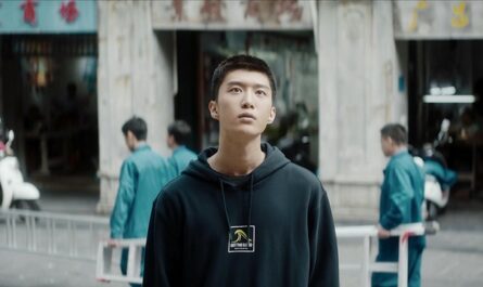 Don't Let the Regret Linger别让遗憾成为遗憾(Bie Rang Yi Han Cheng Wei Yi Han) Time Seems to Have Forgotten OST By Finn Liu Fengyao刘凤瑶