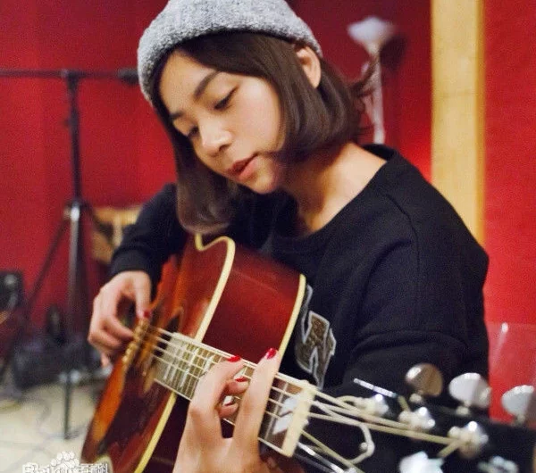 Happy痛快(Tong Kuai) The Whirlwind Girl OST By Vanessa Jin Wenqi金玟岐