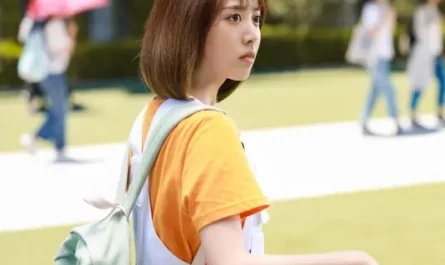 I Can't Write A Song When I Met You遇见你的我却不会写歌(Yu Jian Ni De Wo Que Bu Hui Xie Ge) The Love Equations OST By Reyi Liu Renyu刘人语