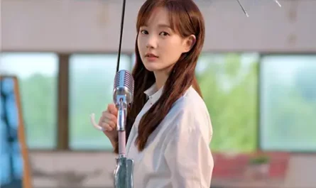 Fall In Love With You Before The Encounter在相遇之前爱上你(Zai Xiang Yu Zhi Qian Ai Shang Ni) Love You Forever OST By Li Yitong李一桐
