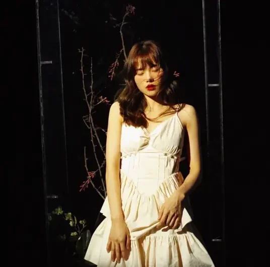 How Can I Stop Thinking About You如何不再让我去想你(Ru He Bu Zai Rang Wo Qu Xiang Ni) By Jing Di井迪