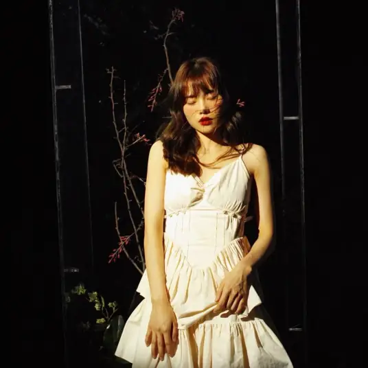 How Can I Stop Thinking About You如何不再让我去想你(Ru He Bu Zai Rang Wo Qu Xiang Ni) By Jing Di井迪