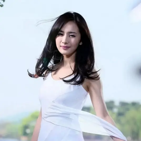 Love Love爱情爱情(Ai Qing Ai Qing) Beijing Love Story OST By Yang Mi杨幂