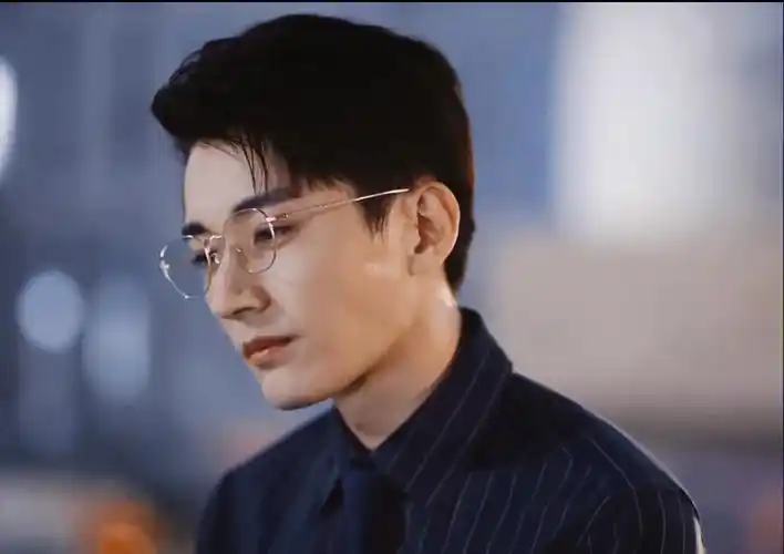 Now Go Away (Love at Night OST) By Tian Yuan田原 & Liu Xueyi刘学义
