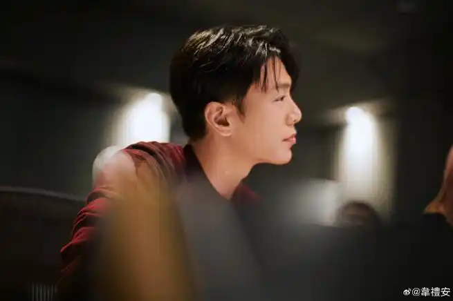 Best Friend最好的朋友(Zui Hao De Peng You) By WeiBird韦礼安 & Lee Dong-hae东海(동해)