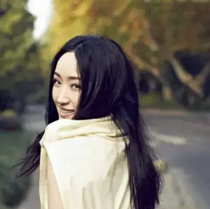 Late Autumn深秋(Shen Qiu) Weaving a Tale of Love OST By Yang Yuying杨钰莹