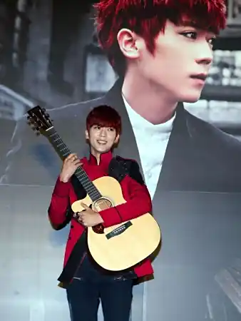 We Stroll in Love我们在爱中漫步(Wo Men Zai Ai Zhong Man Bu) May-December Love Season 2 OST By Bii毕书尽